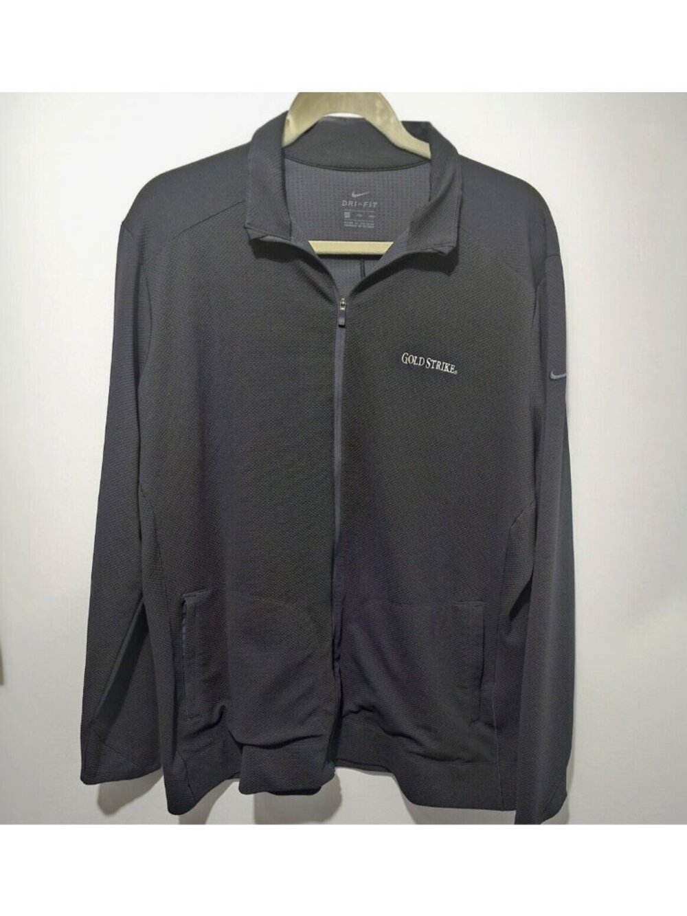 Nike Dri-Fit Black Size XXL Goldstrike Casino Jacket Nike Swoosh on Sleeve